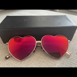 Diff Heart Sunglasses